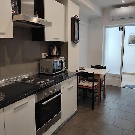 Zoran Vukusic Apartment Kostrena Zimmer foto