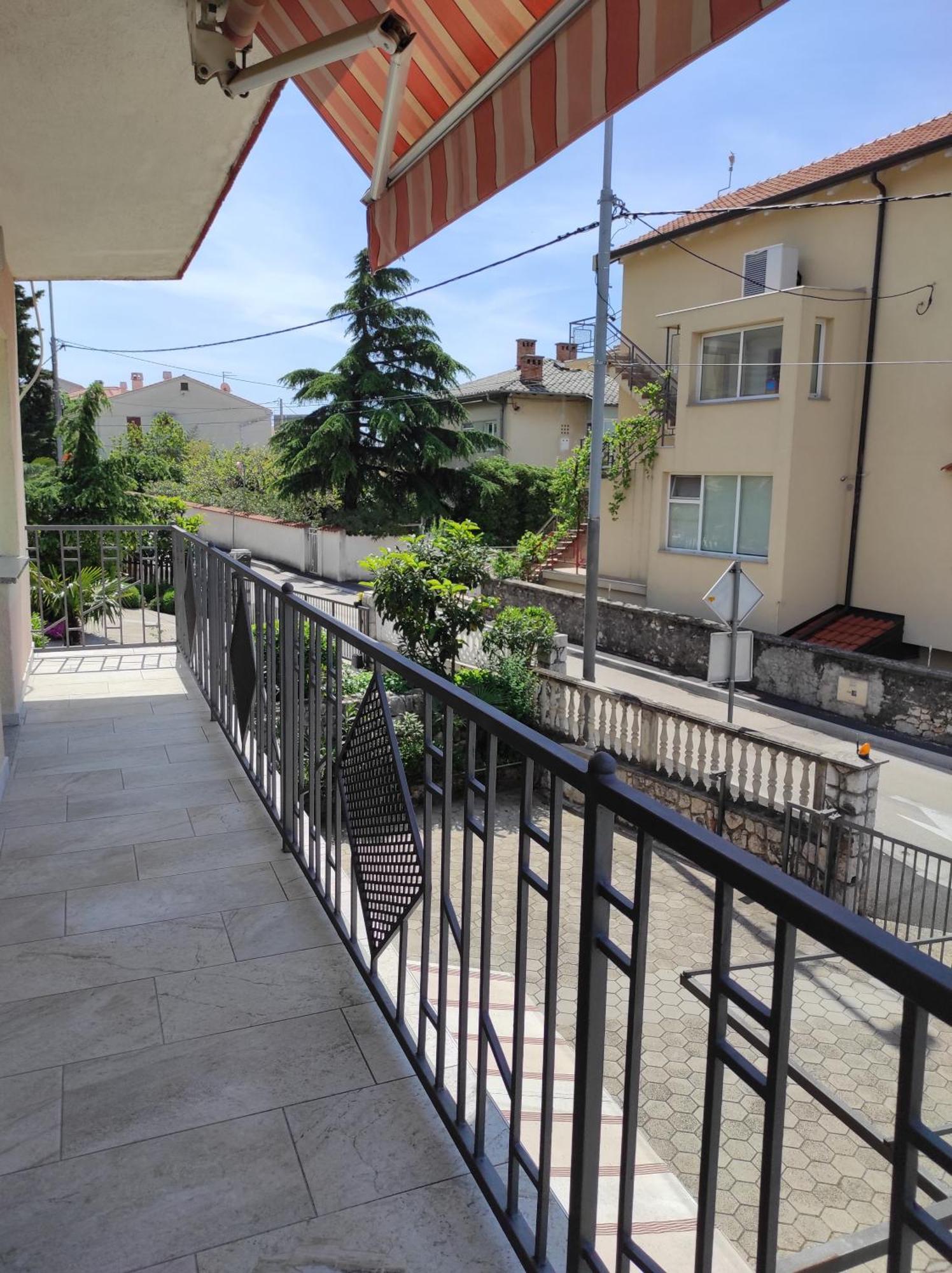 Zoran Vukusic Apartment *